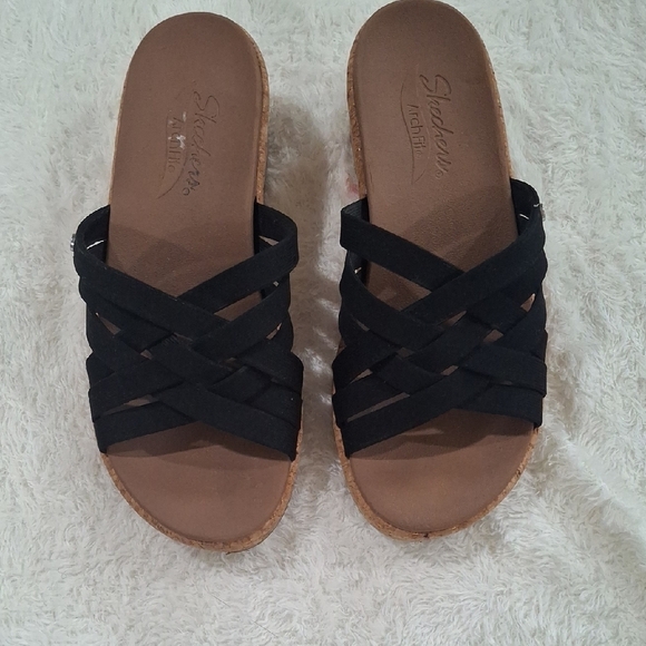 Skechers Black and Brown Casual Slide Sandals - Picture 1 of 5